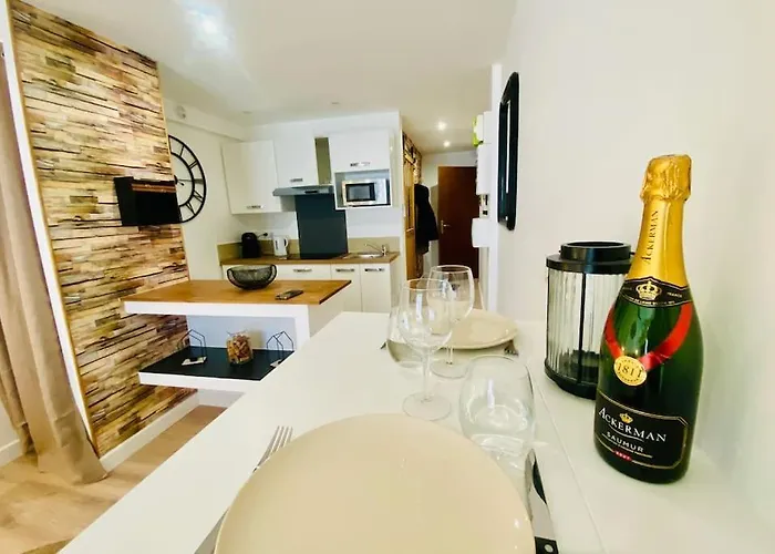 Apartmán La Halte Tendance - Terrasse - Clim Nîmes